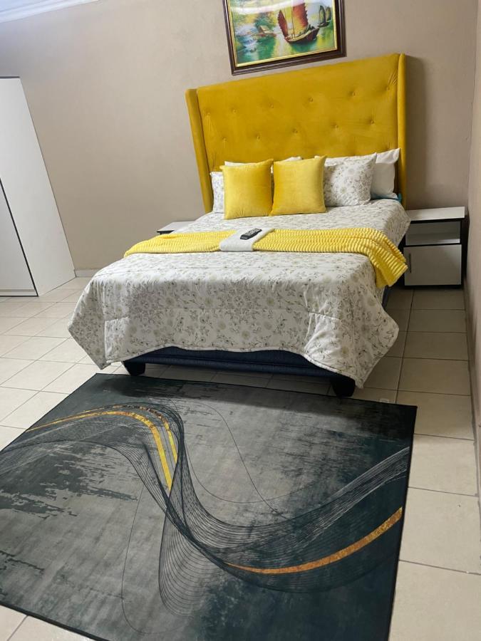 Super Classic Guest House Pretoria-Noord Εξωτερικό φωτογραφία